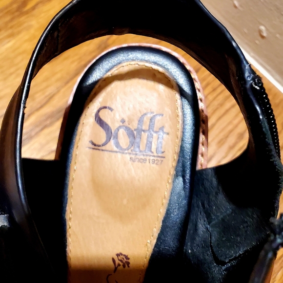 Elegant SOFFT Menaka Black Wedge Sandals With Buckle And Buckle Size 8M - Picture 2 of 9